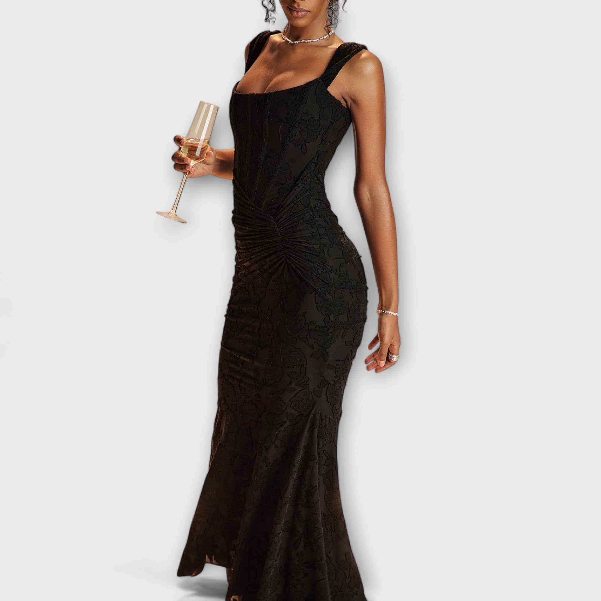 Long Dress With Elegant And Refined Corset