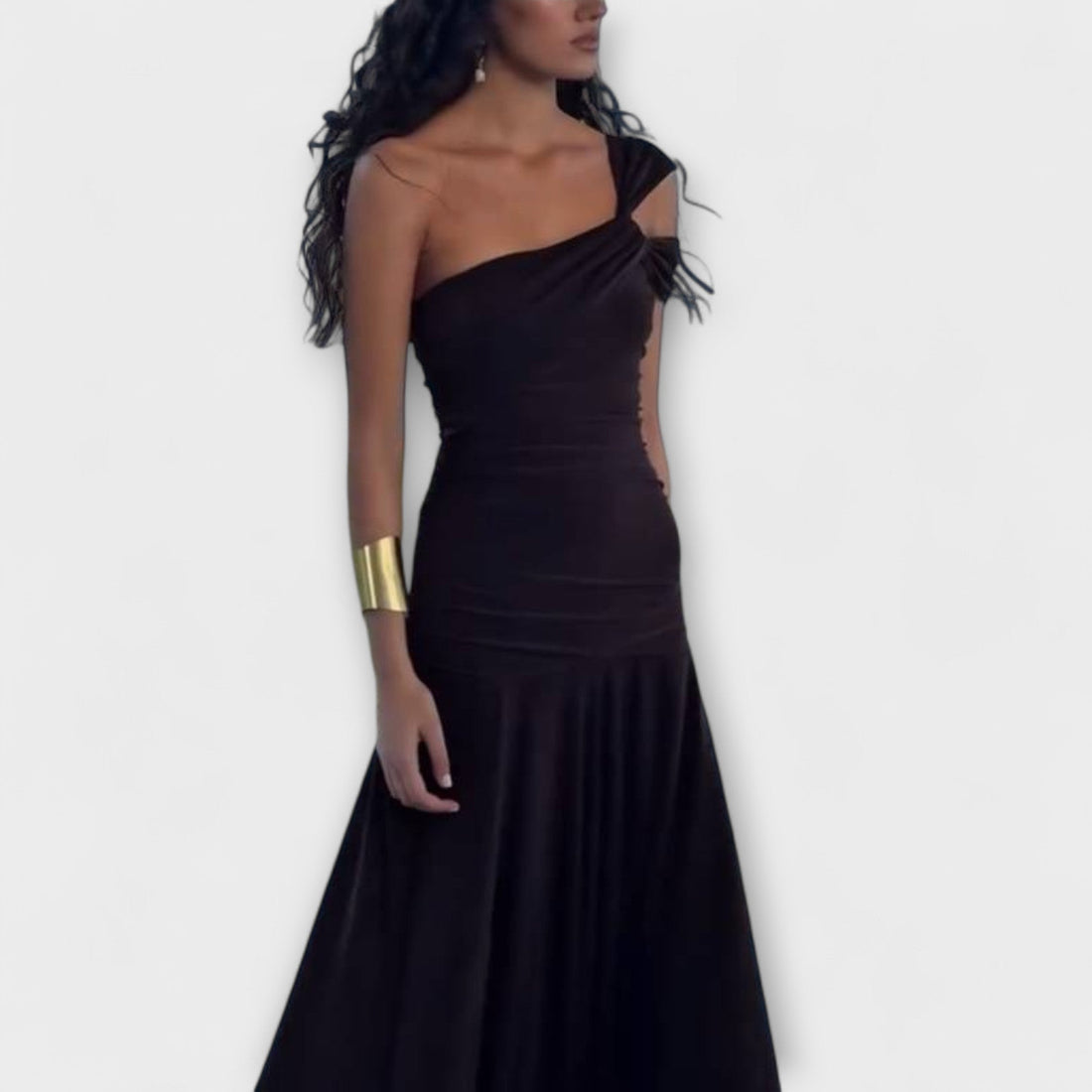 Off-Shoulder Fitted Maxi Dress