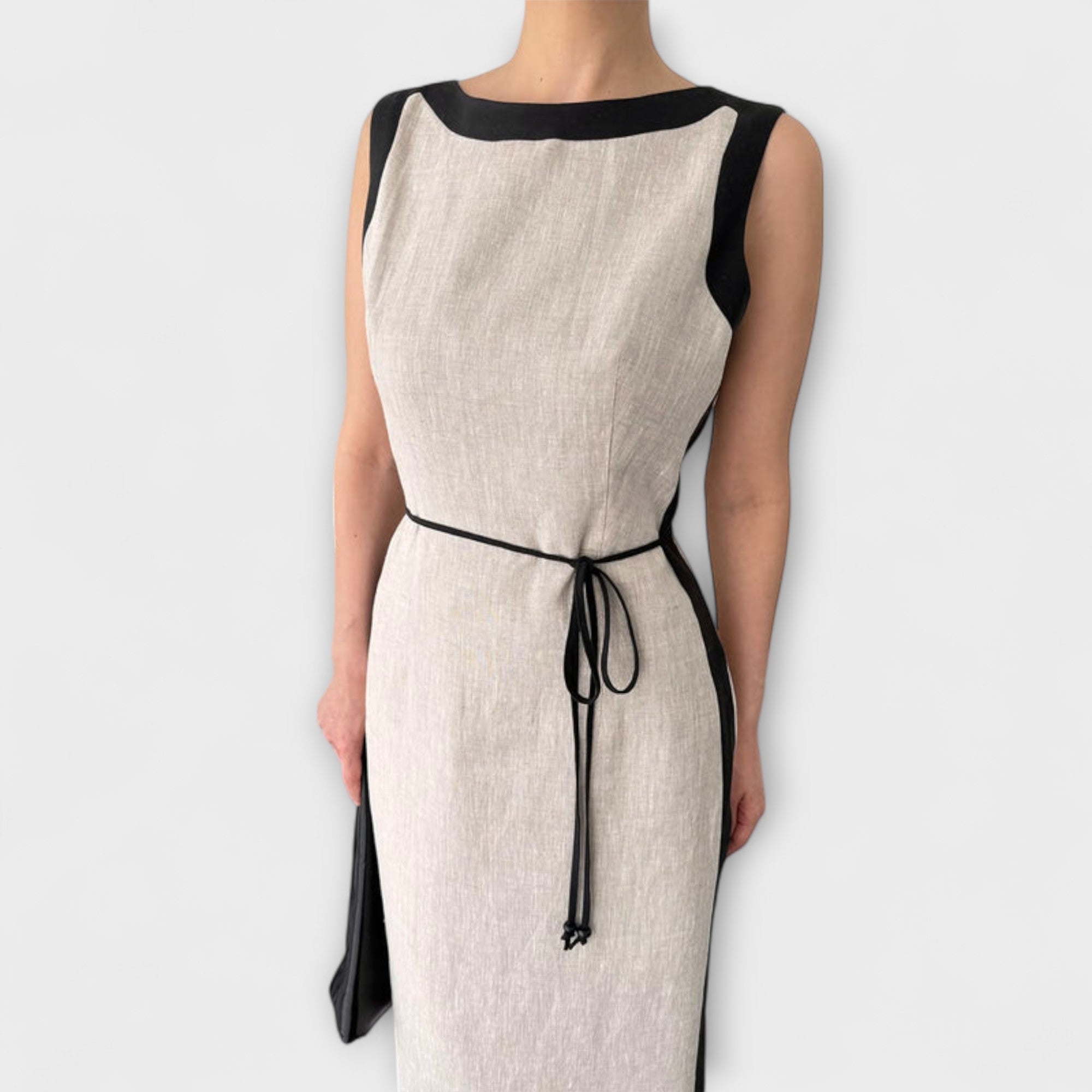Stylish Sleeveless Dress