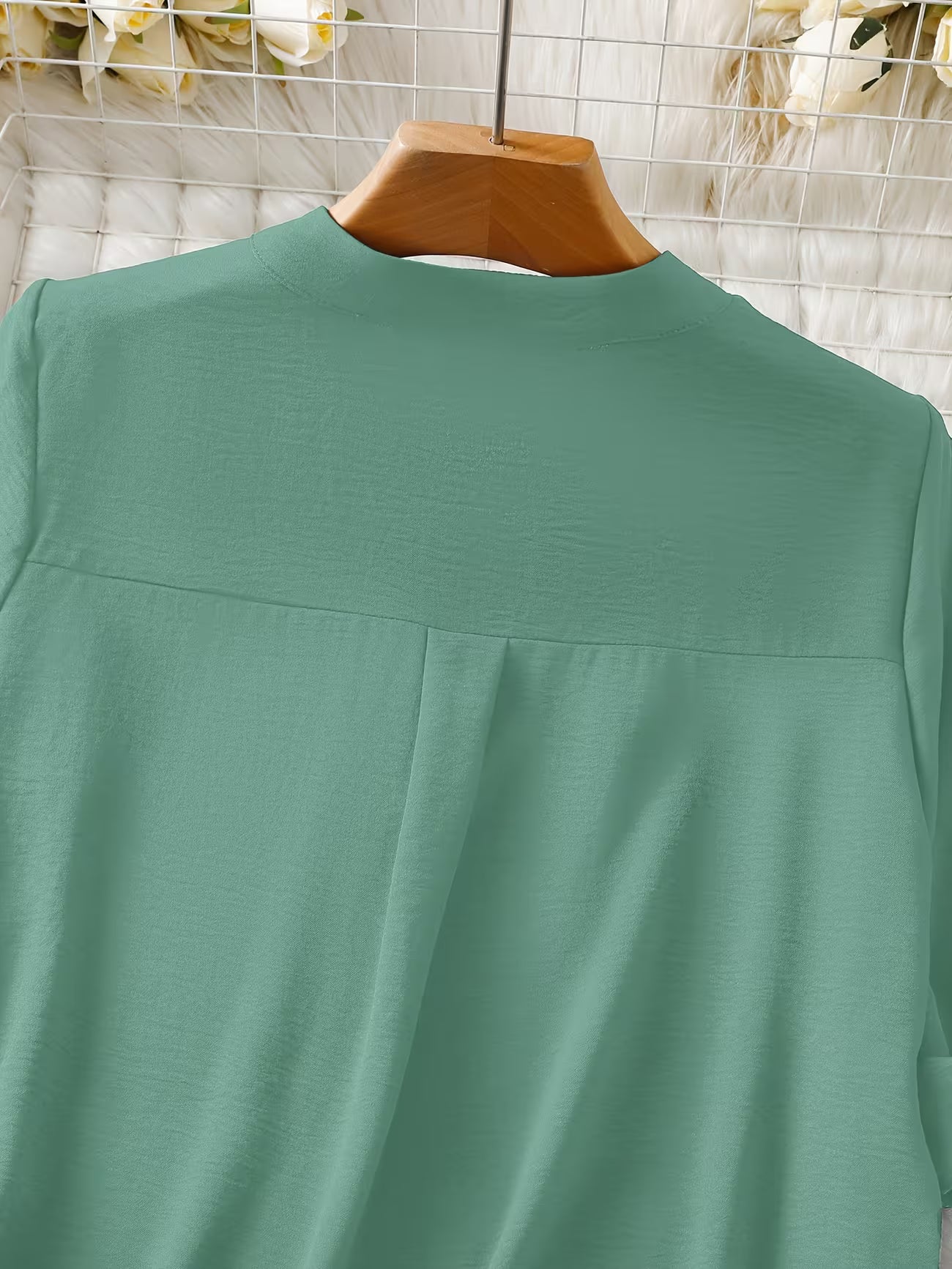 Women's Relaxed Short Sleeve Solid Color Shirt