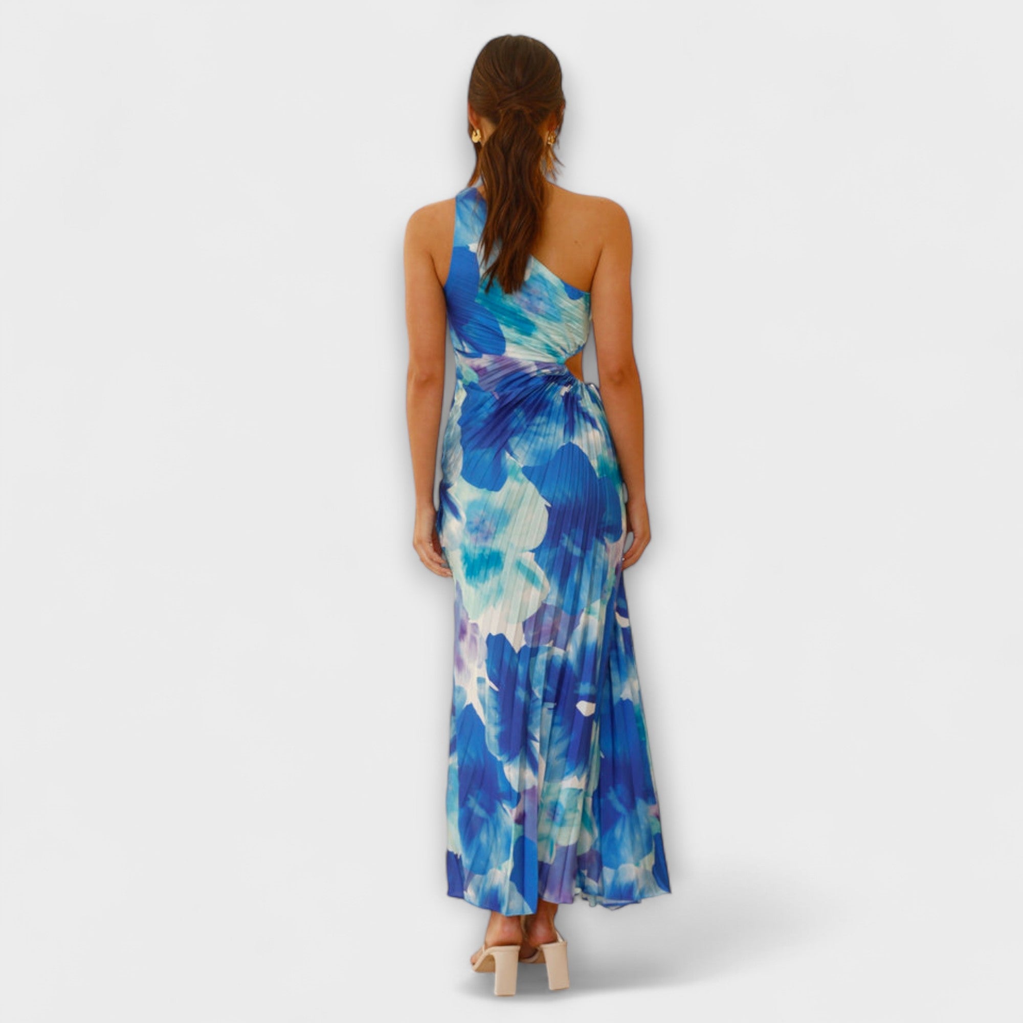 Elegant Cut-Out Maxi Dress