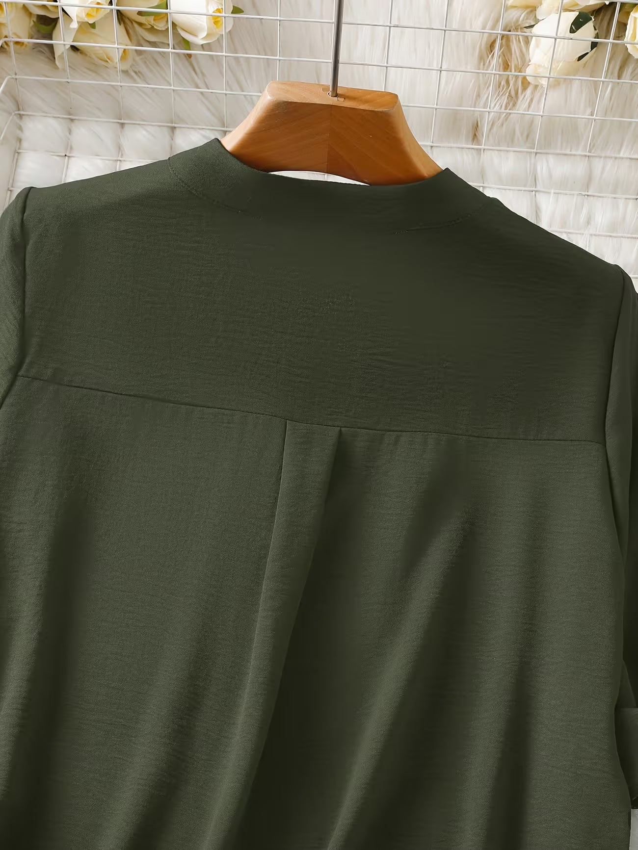 Women's Relaxed Short Sleeve Solid Color Shirt