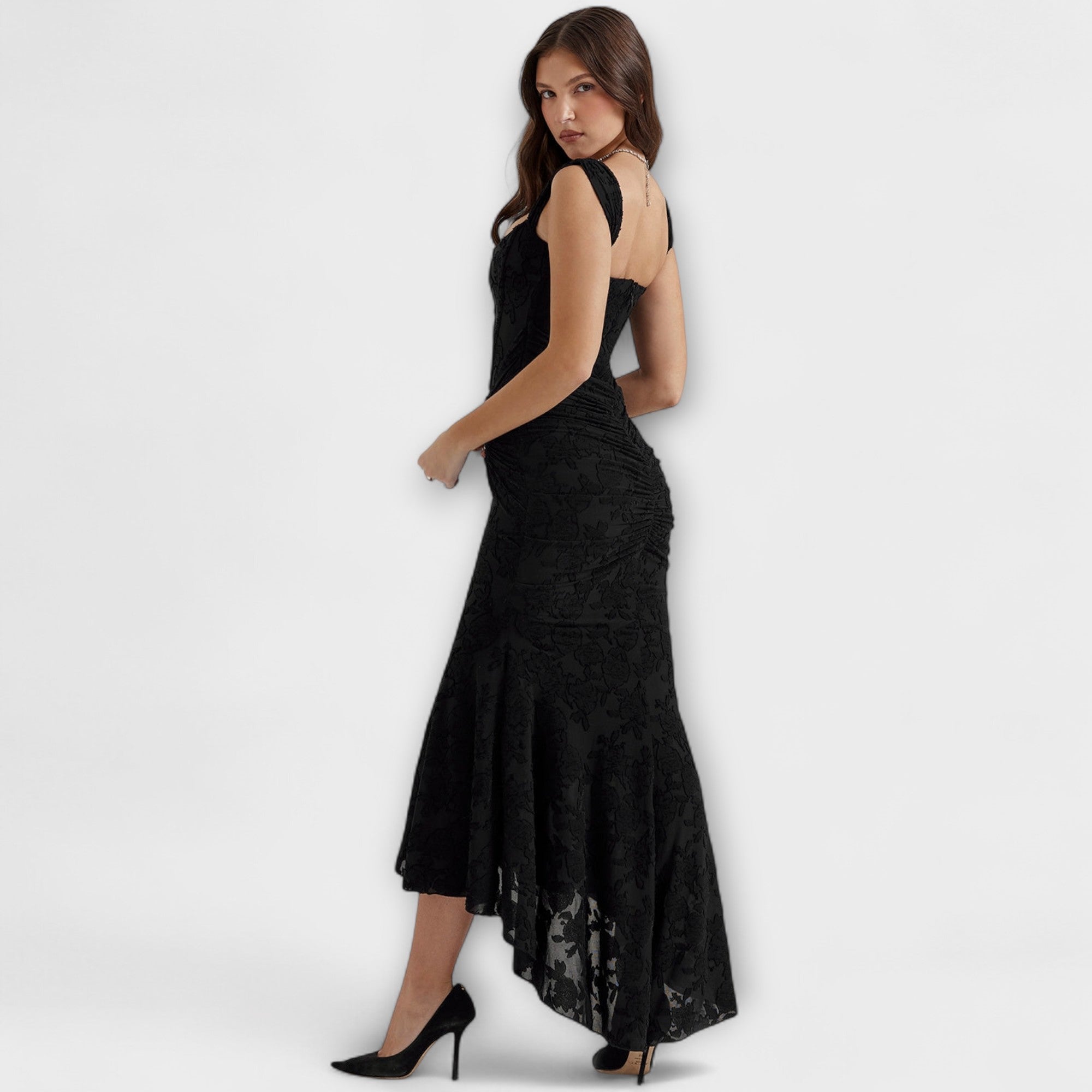 Long Dress With Elegant And Refined Corset
