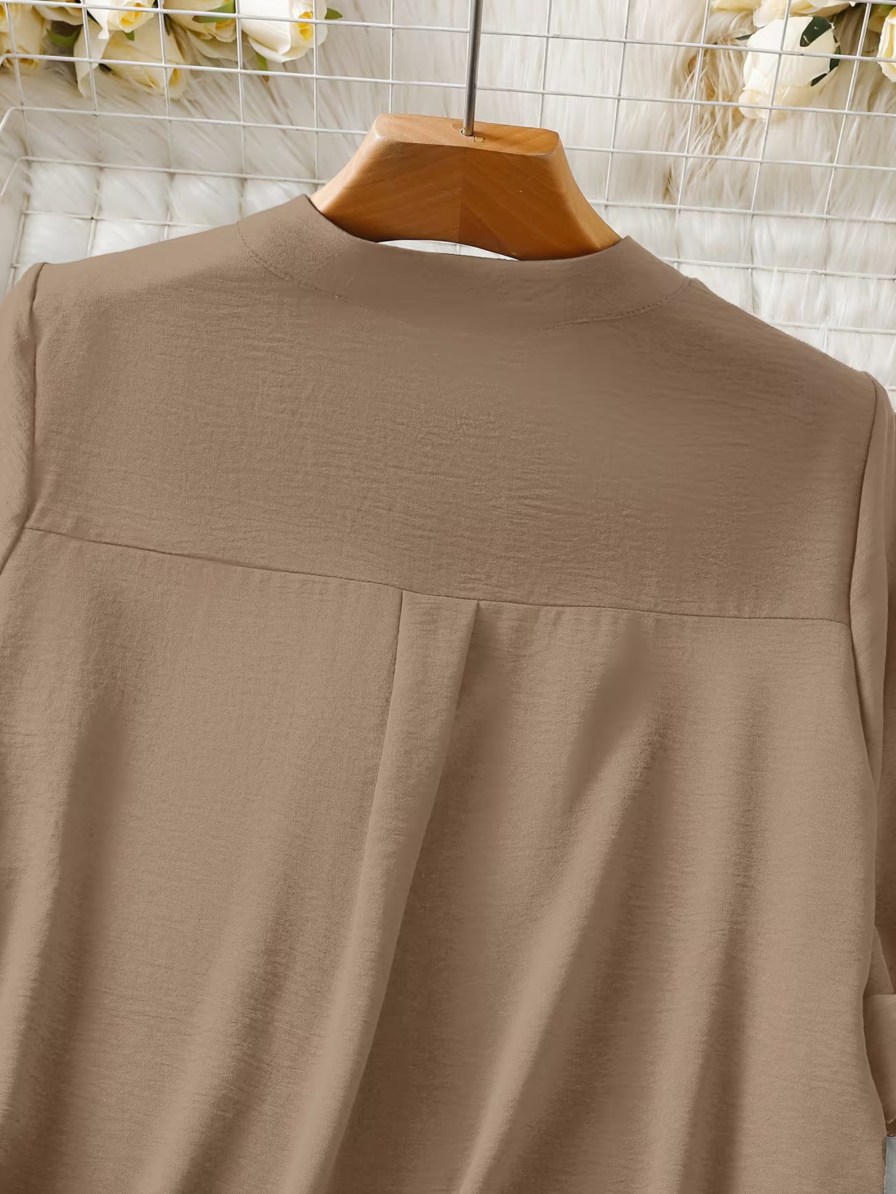 Women's Relaxed Short Sleeve Solid Color Shirt